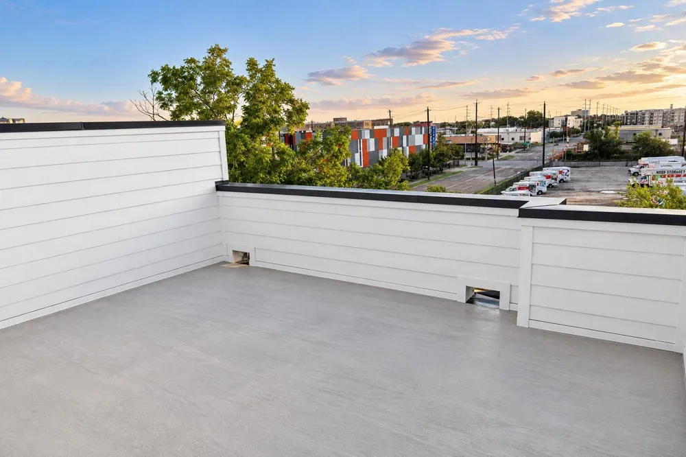 1105 York Street #B Houston, TX 77003