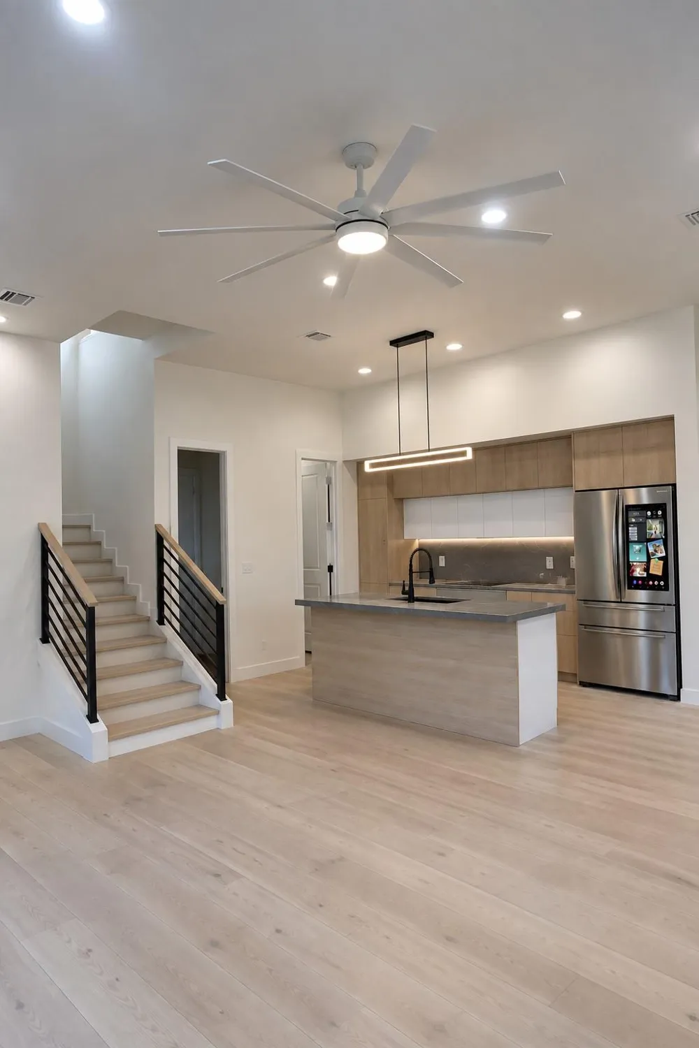 1105 York Street #B Houston, TX 77003