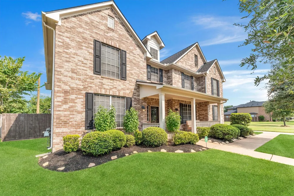 3015 Briarsage Lane Pearland, TX 77581