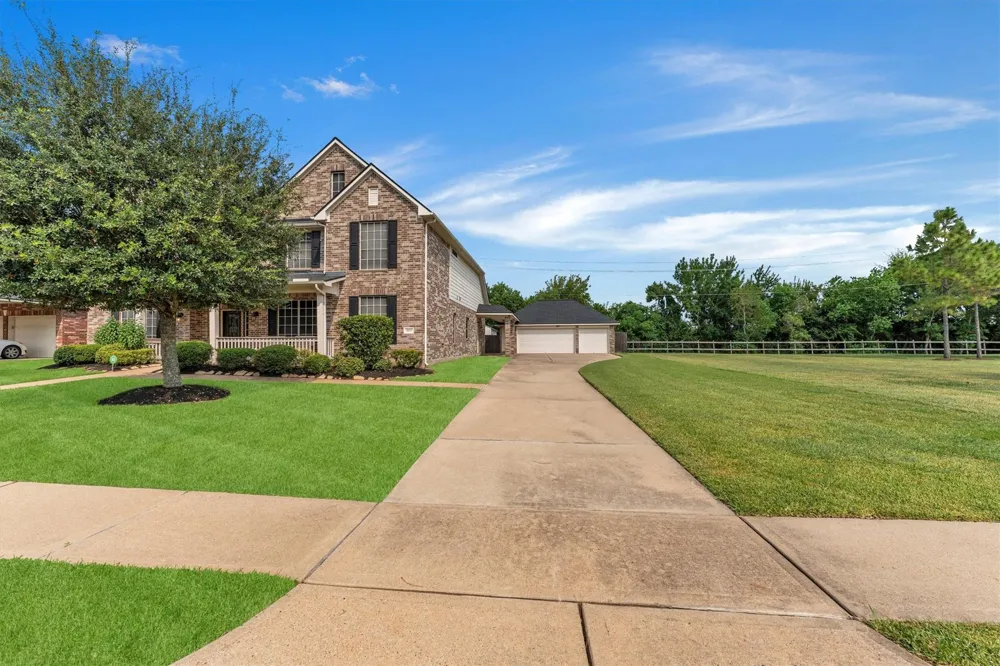 3015 Briarsage Lane Pearland, TX 77581