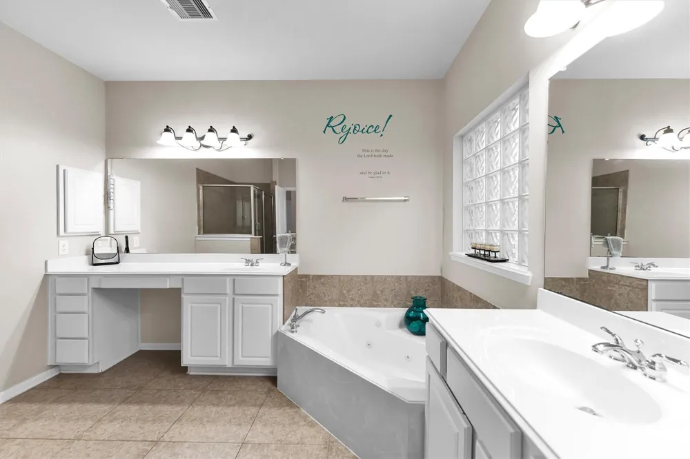 3015 Briarsage Lane Pearland, TX 77581