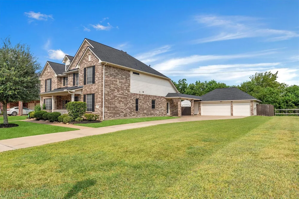 3015 Briarsage Lane Pearland, TX 77581