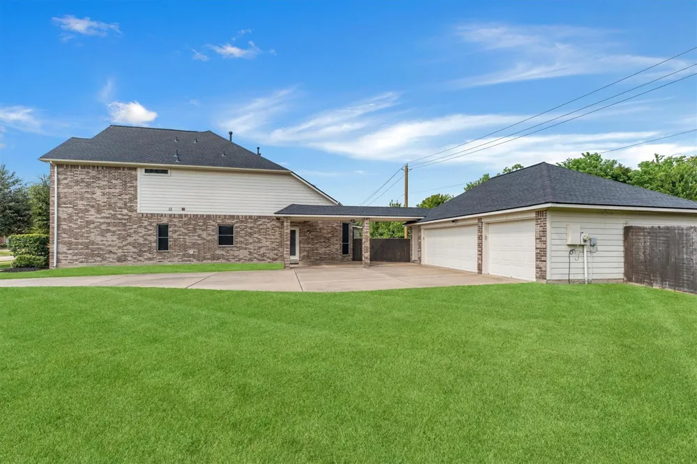 3015 Briarsage Lane Pearland, TX 77581