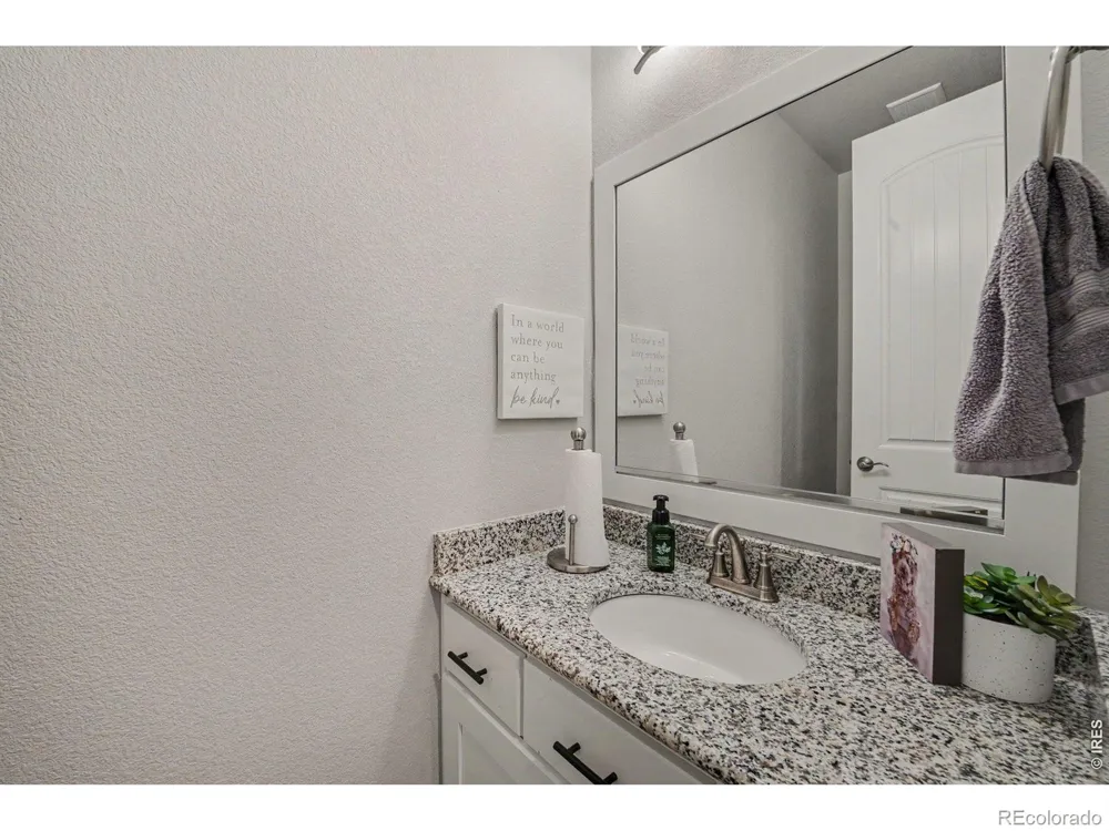 1761 Vista Point Lane Windsor, CO 80550