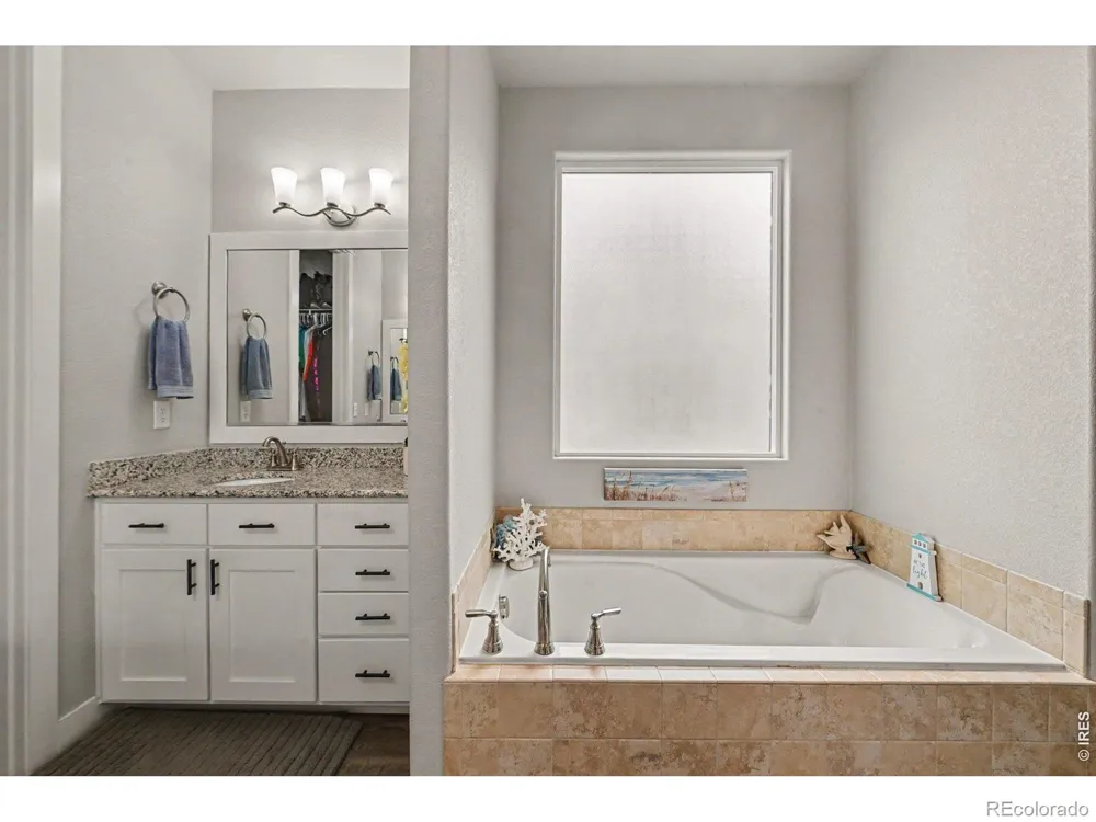 1761 Vista Point Lane Windsor, CO 80550