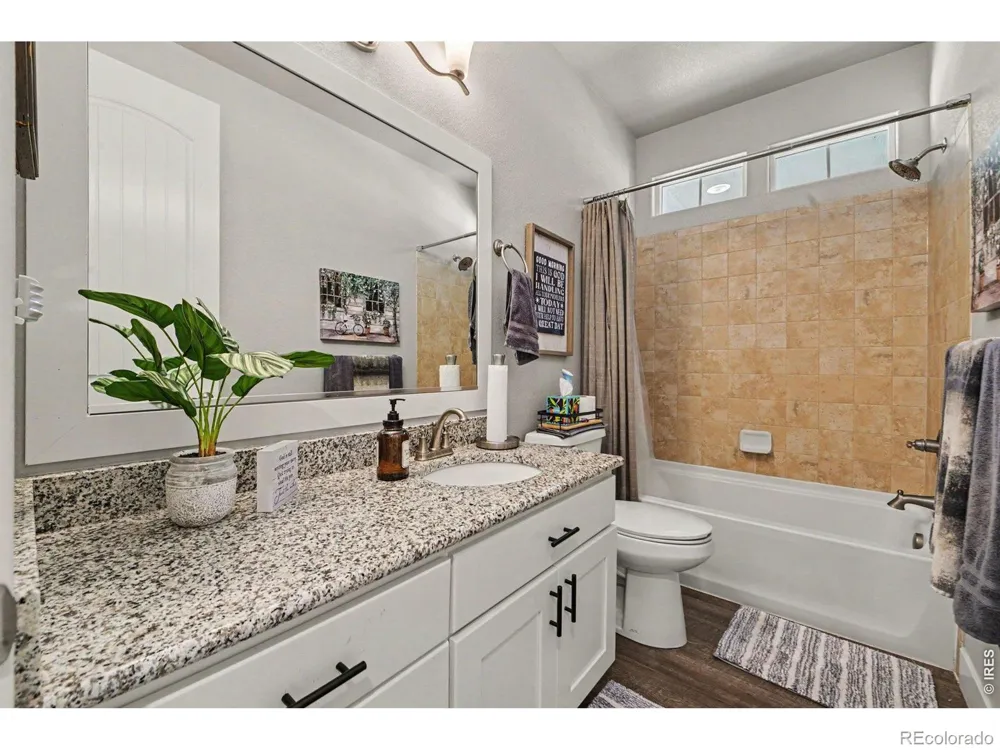 1761 Vista Point Lane Windsor, CO 80550