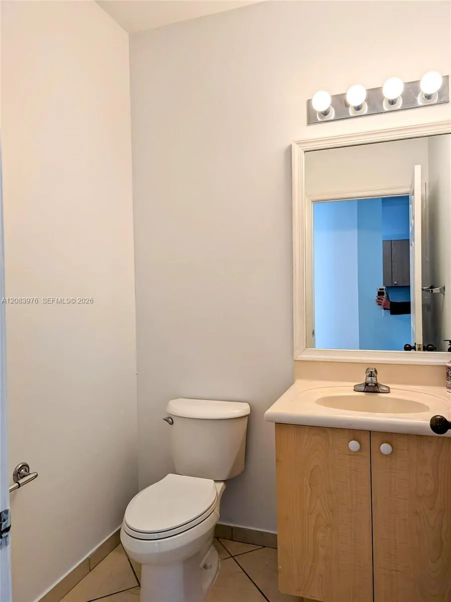 911 Phoenix Way Weston, FL 33327