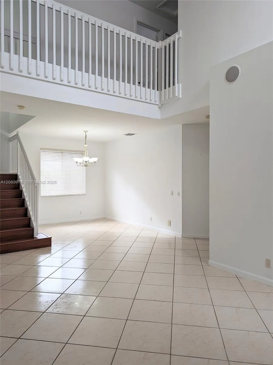 911 Phoenix Way Weston, FL 33327