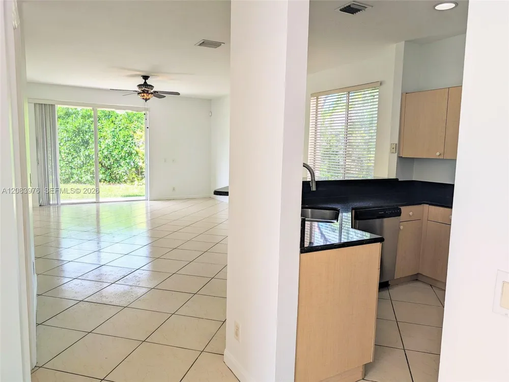 911 Phoenix Way Weston, FL 33327