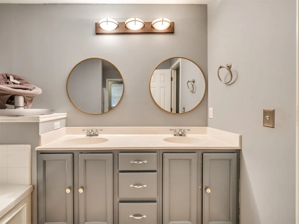 2500 W Laredo Street Broken Arrow, OK 74012