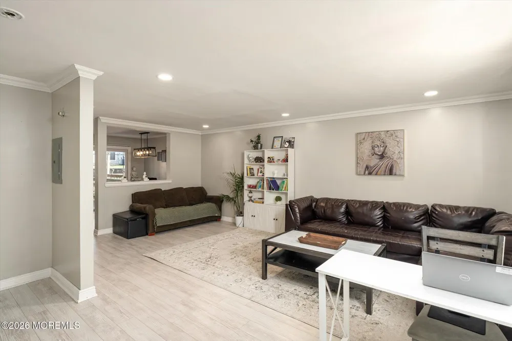 180 Eva Court Jackson, NJ 08527