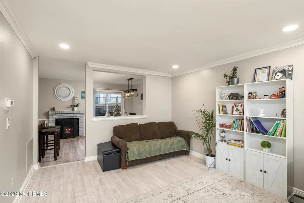 180 Eva Court Jackson, NJ 08527