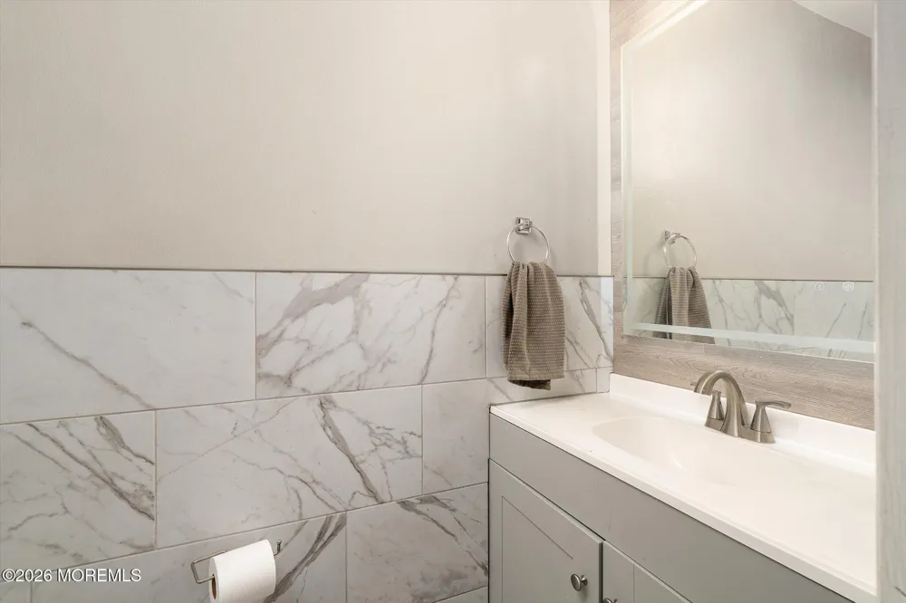 180 Eva Court Jackson, NJ 08527