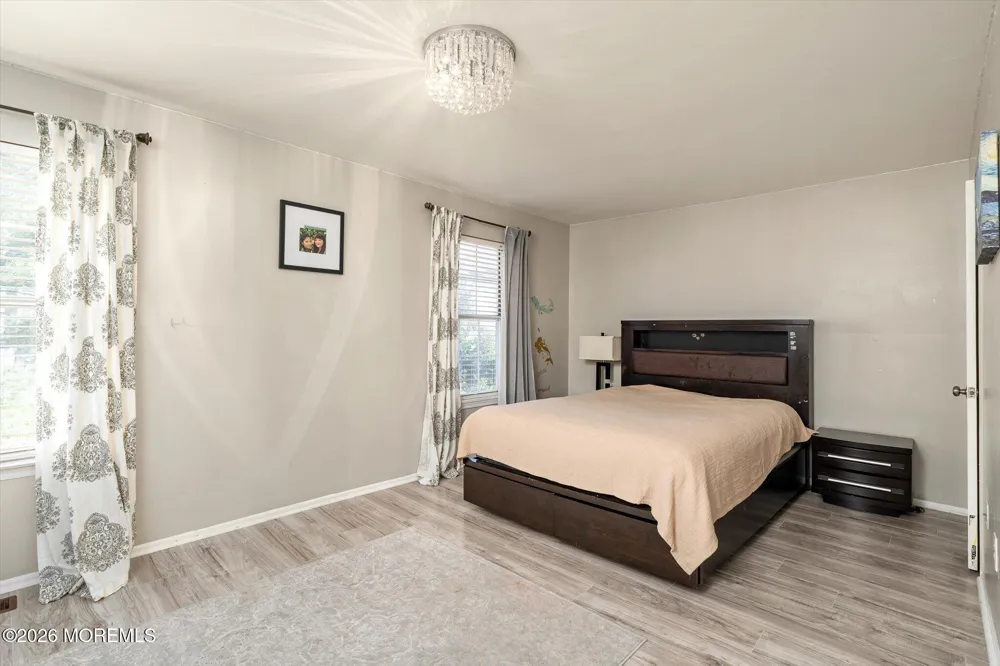 180 Eva Court Jackson, NJ 08527