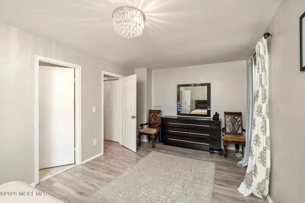 180 Eva Court Jackson, NJ 08527