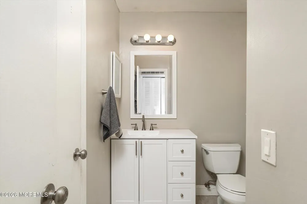 180 Eva Court Jackson, NJ 08527