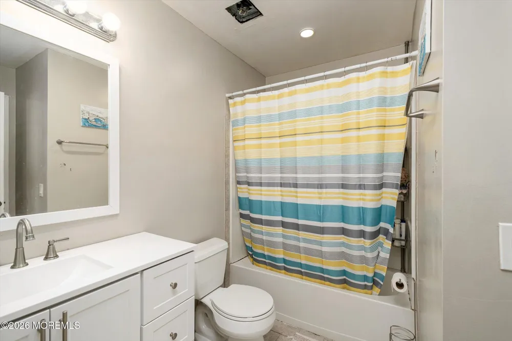 180 Eva Court Jackson, NJ 08527