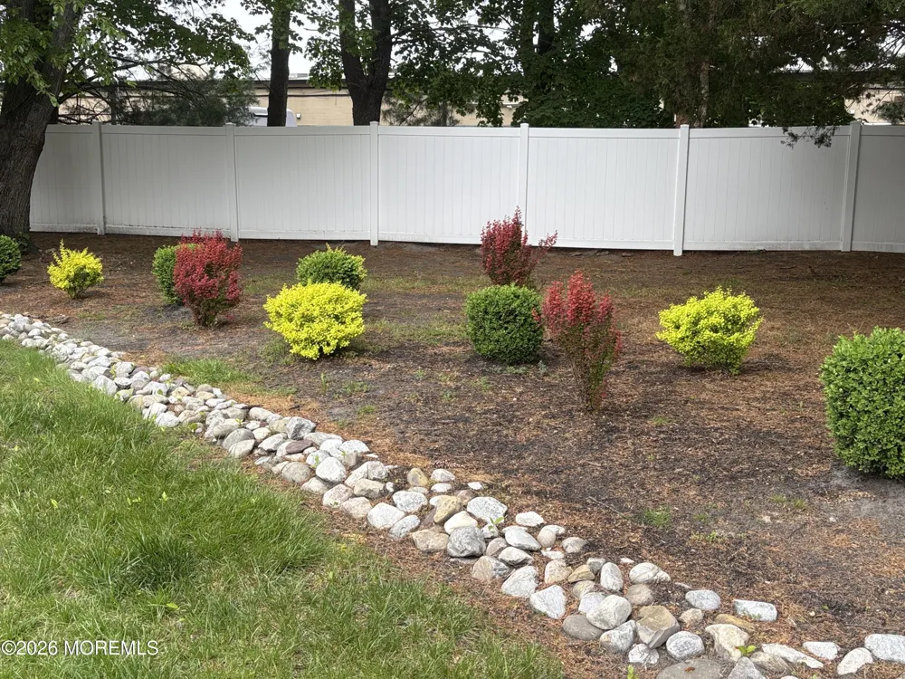 180 Eva Court Jackson, NJ 08527