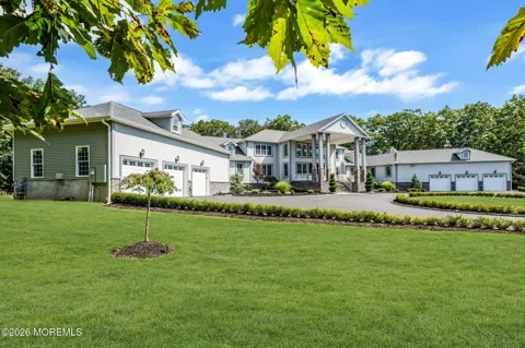 6 Parker Court