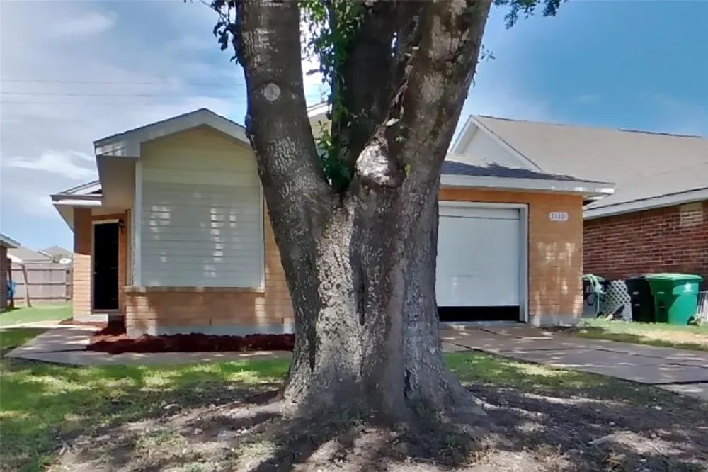 3130 Kelling Street Houston, TX 77045