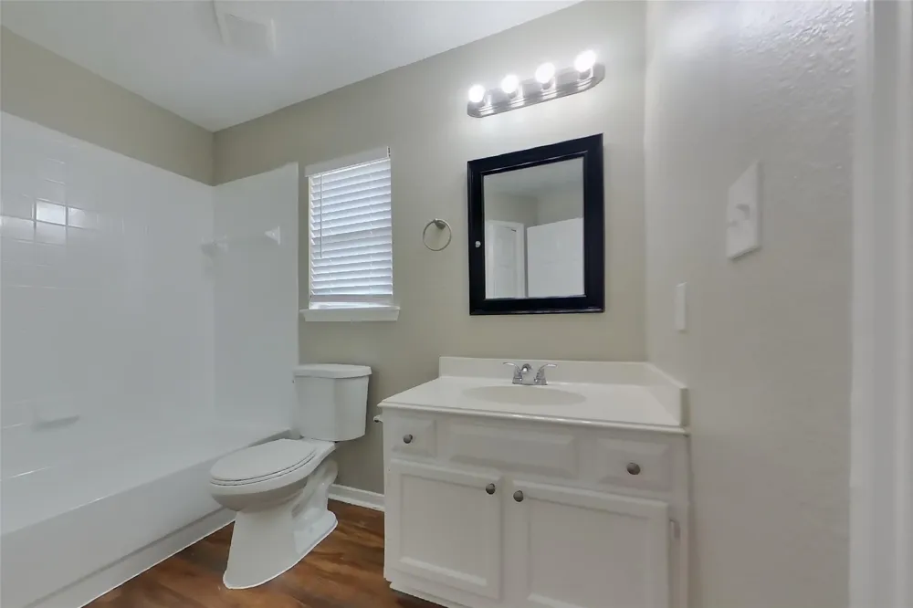 3130 Kelling Street Houston, TX 77045