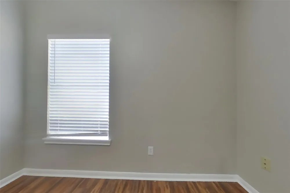 3130 Kelling Street Houston, TX 77045