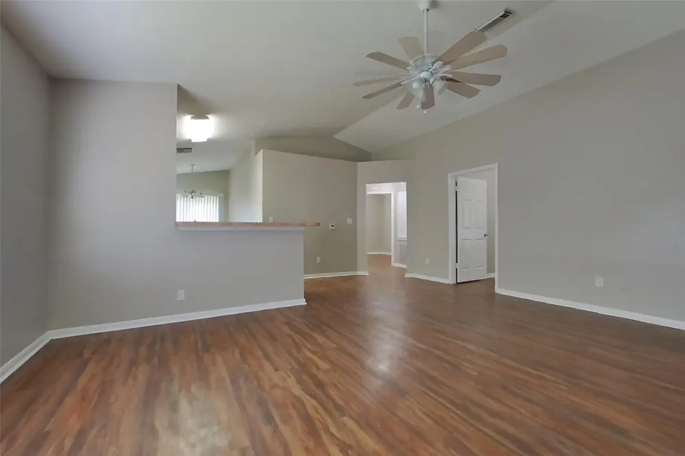 3130 Kelling Street Houston, TX 77045