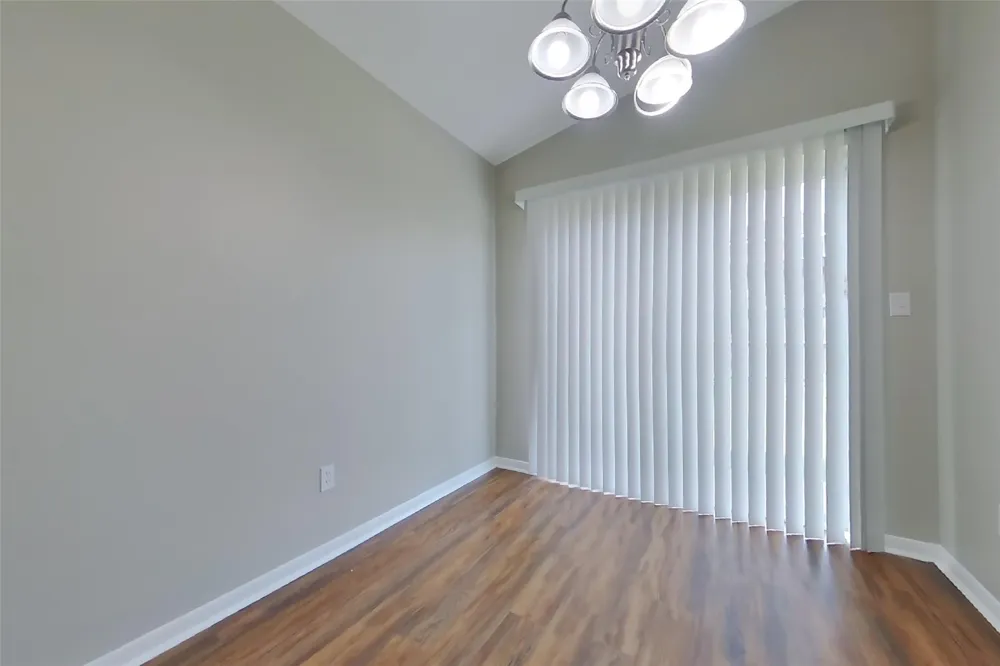 3130 Kelling Street Houston, TX 77045