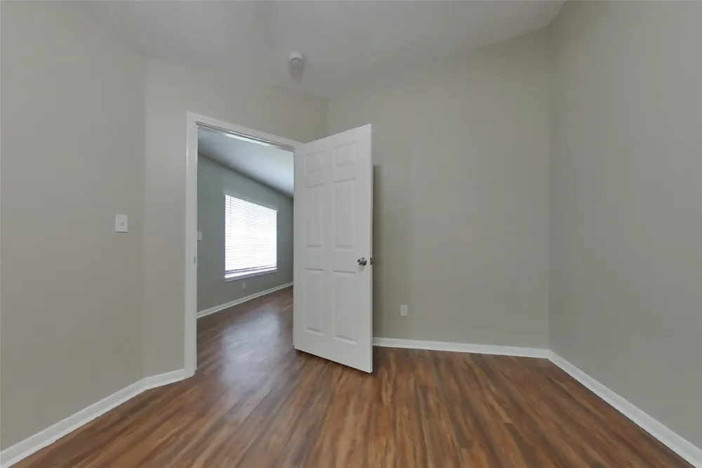 3130 Kelling Street Houston, TX 77045