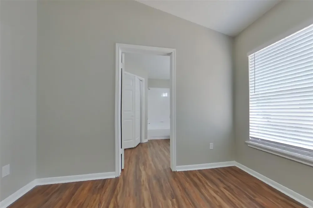 3130 Kelling Street Houston, TX 77045