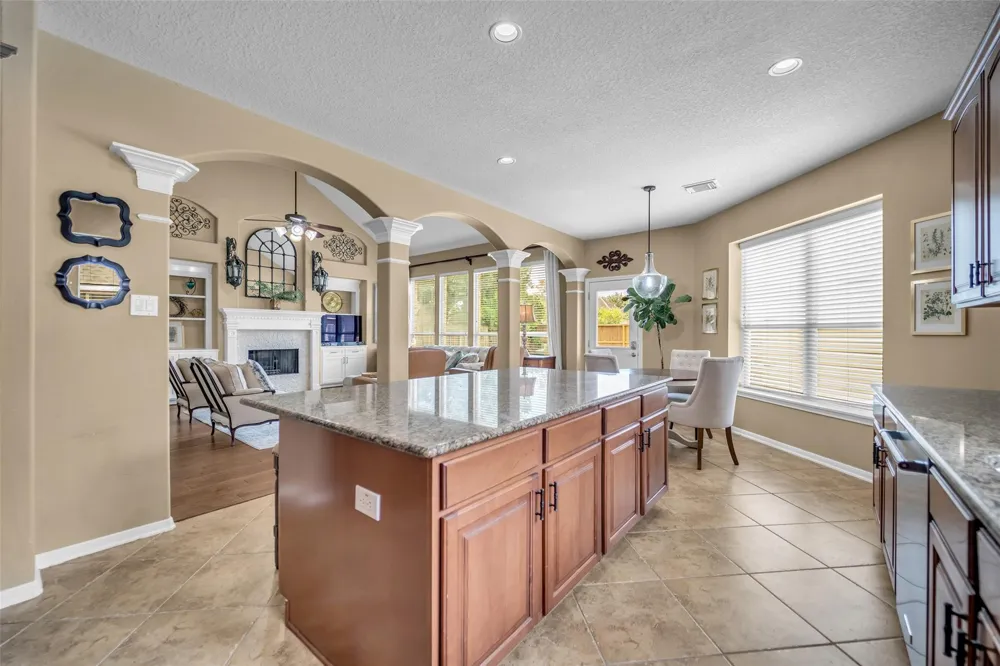 10510 Farmersville Fork Missouri City, TX 77459