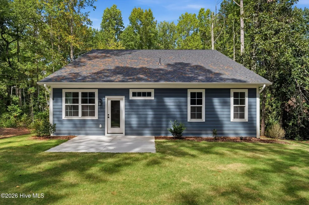 912 Thrush Drive Vass, NC 28394