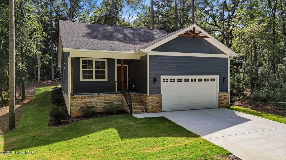 912 Thrush Drive Vass, NC 28394