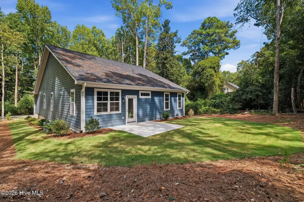 912 Thrush Drive Vass, NC 28394