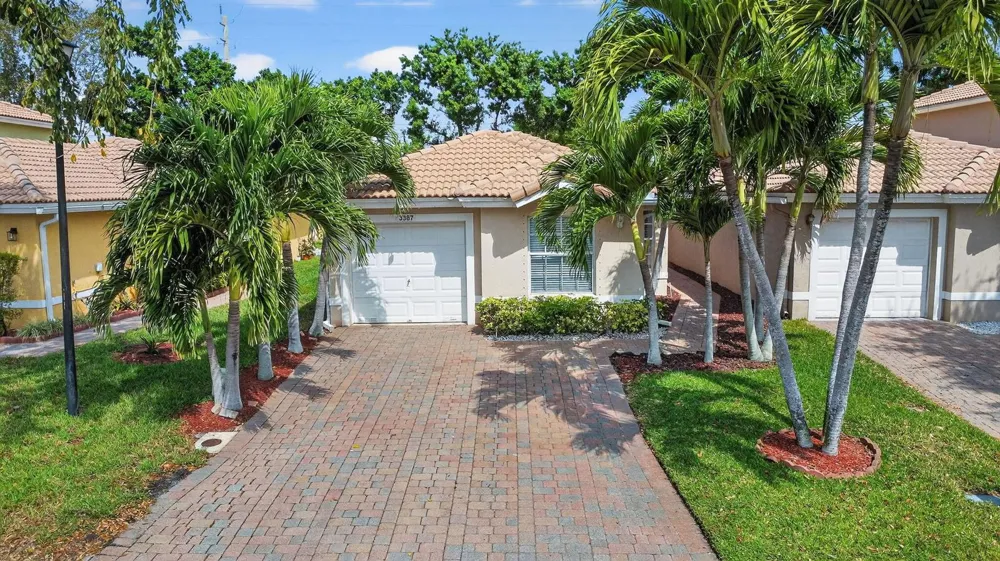 3387 Commodore Court West Palm Beach, FL 33411