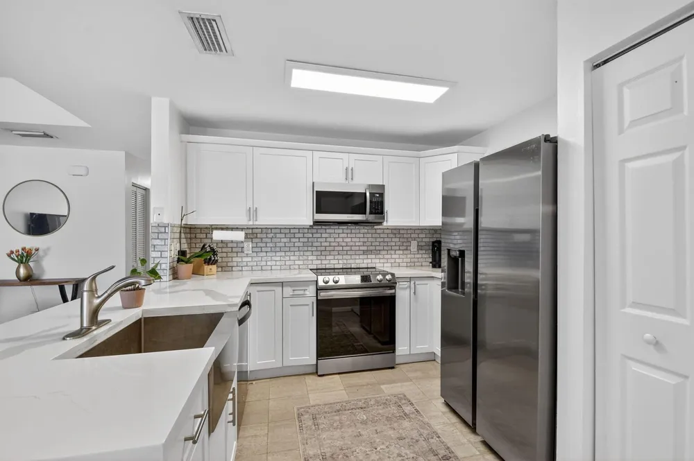 3387 Commodore Court West Palm Beach, FL 33411