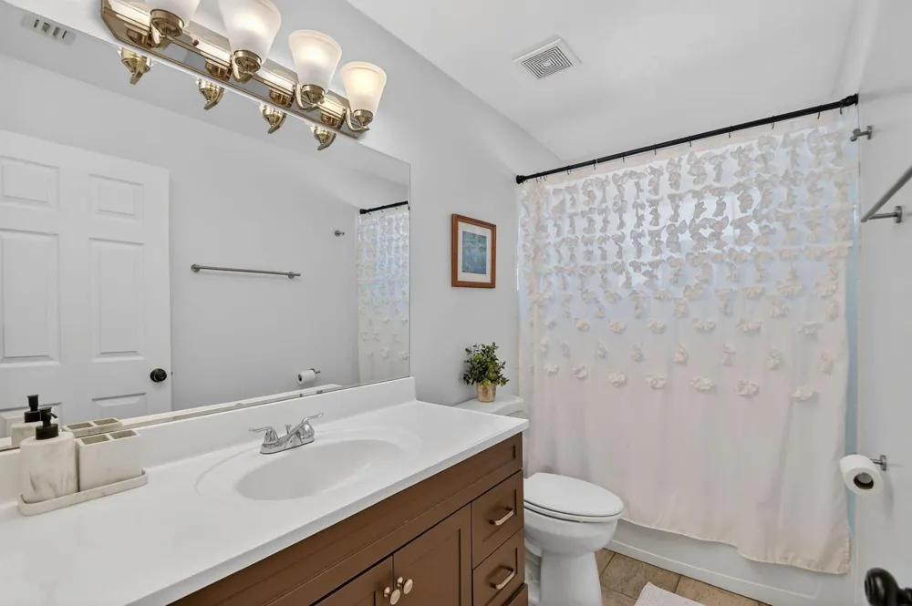 3387 Commodore Court West Palm Beach, FL 33411