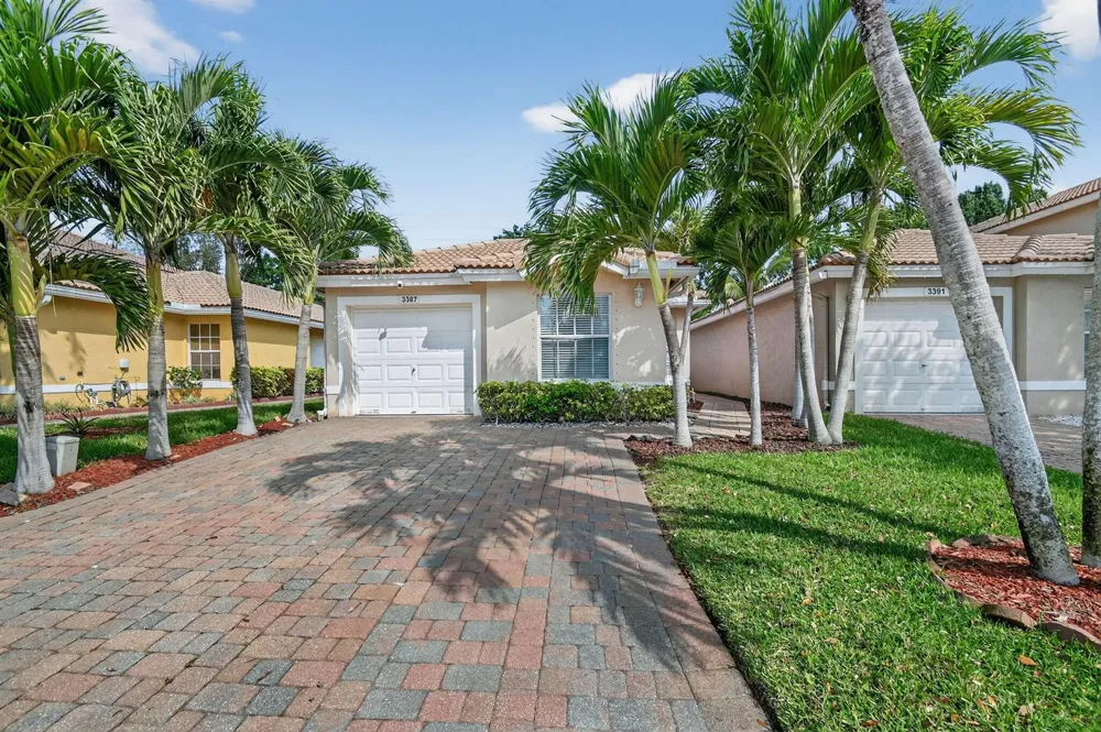 3387 Commodore Court West Palm Beach, FL 33411