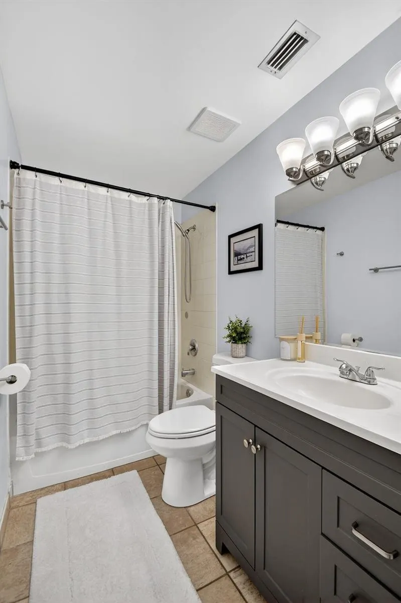 3387 Commodore Court West Palm Beach, FL 33411