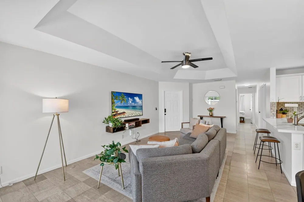 3387 Commodore Court West Palm Beach, FL 33411