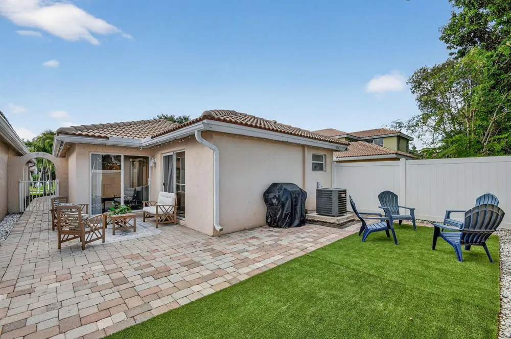 3387 Commodore Court West Palm Beach, FL 33411