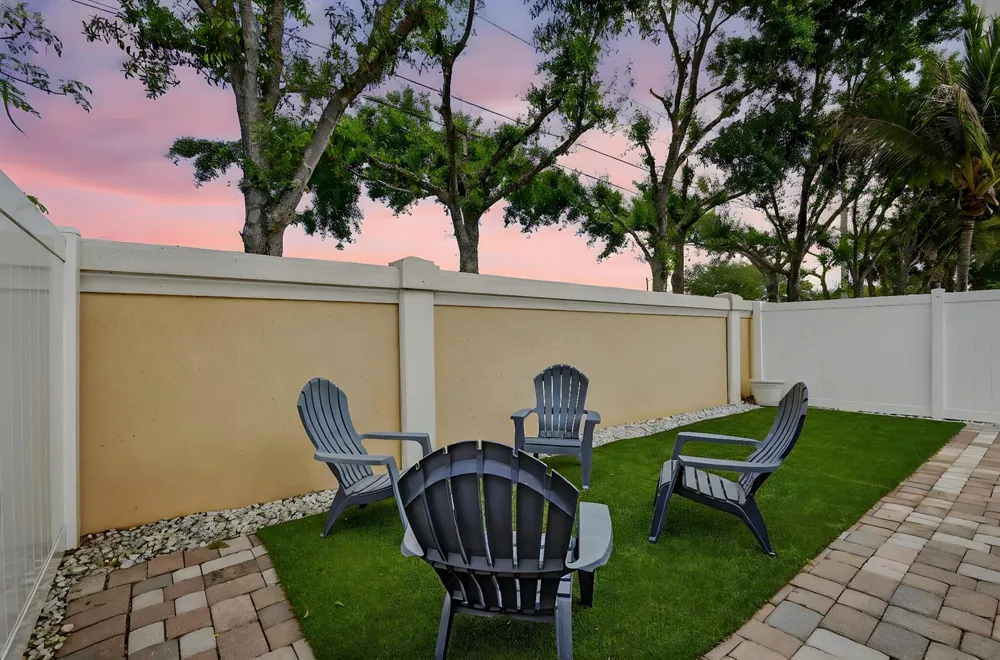 3387 Commodore Court West Palm Beach, FL 33411