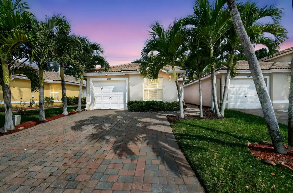 3387 Commodore Court West Palm Beach, FL 33411