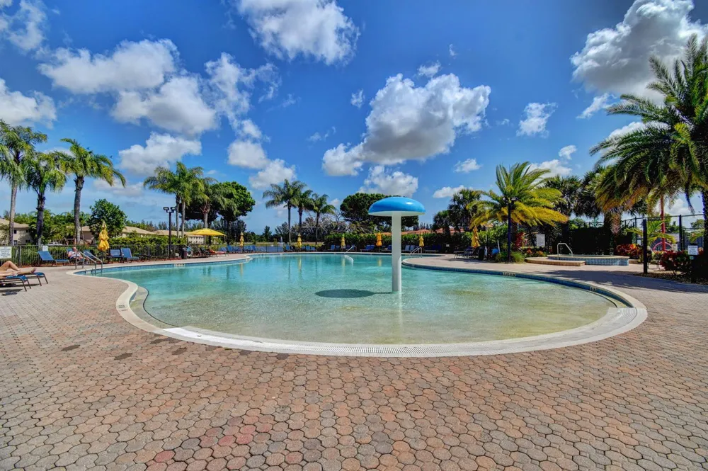 3387 Commodore Court West Palm Beach, FL 33411