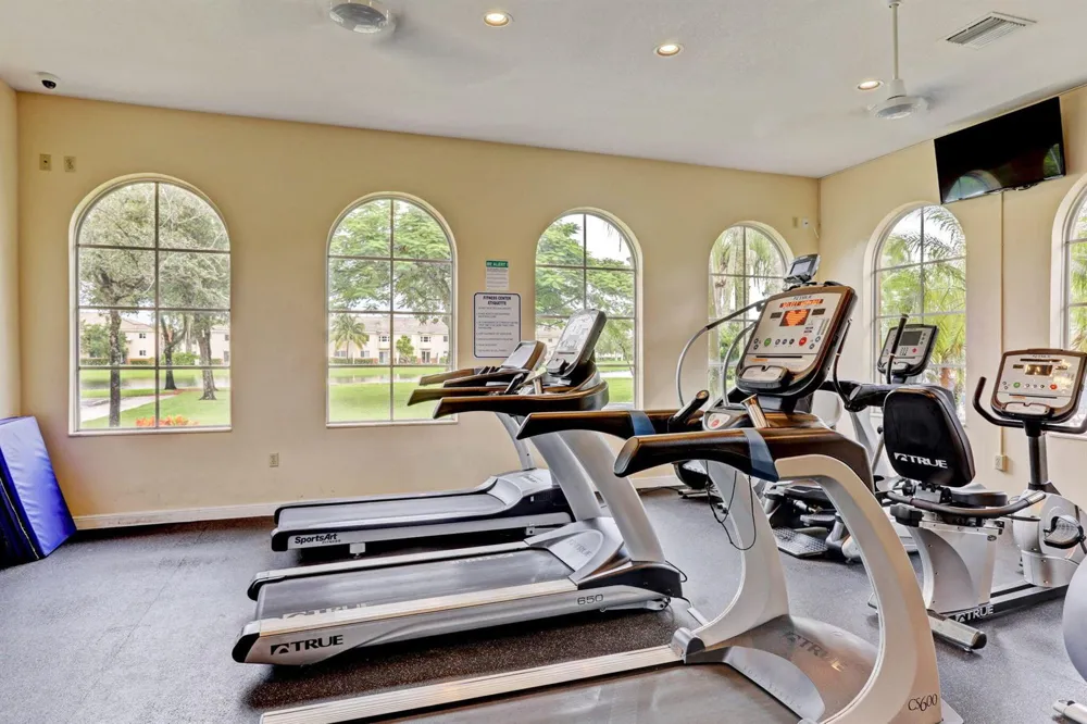 3387 Commodore Court West Palm Beach, FL 33411
