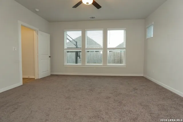 2618 SUNCADIA LN San Antonio, TX 78245