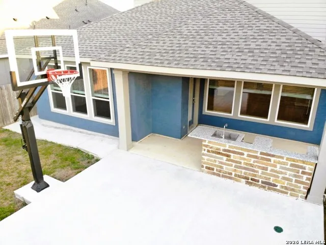2618 SUNCADIA LN San Antonio, TX 78245