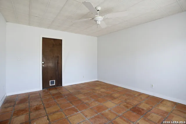 8315 Castle Creek Dr San Antonio, TX 78218