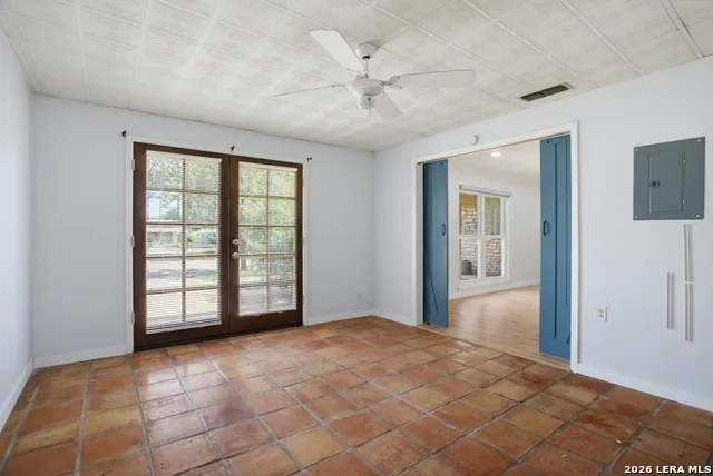 8315 Castle Creek Dr San Antonio, TX 78218