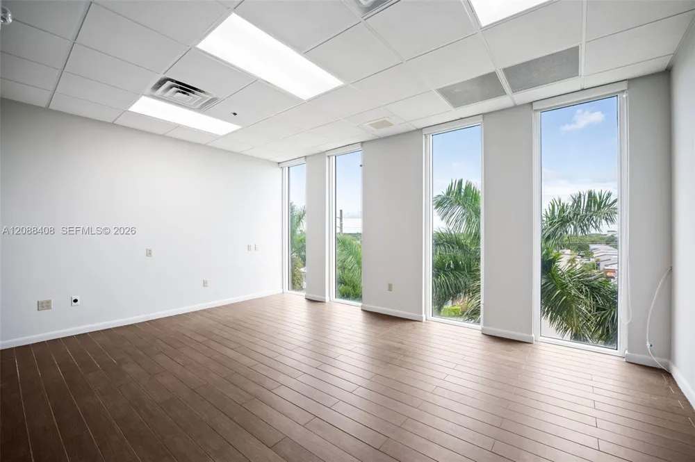 8200 SW 117 AVE #404 Miami, FL 33183